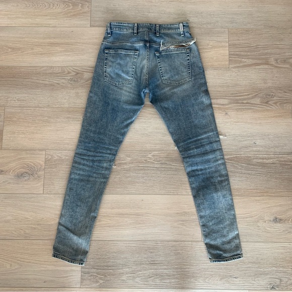 Represent Clo Denim - Picture 2 of 3